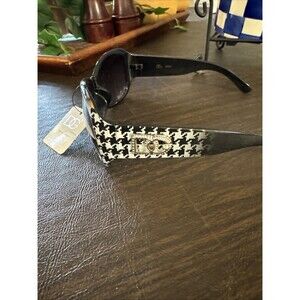 DG Eyewear Celebrity Inspired Vintage Women's Sunglasses - Black/Silver